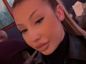 Myfreecams Sex Chat of Lora_Luv