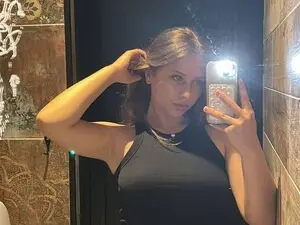 Myfreecams Live Sex Cam of AshleyBlush