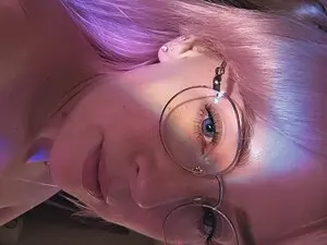 Myfreecams Sex Chat of NahlaHoney