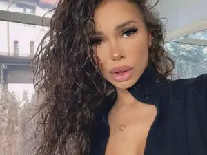 Myfreecams Sex Cam of Selena_Reeves