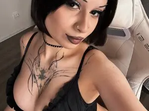 Myfreecams Sex Chat of LunaGothGirl