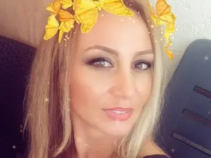 Myfreecams Best live sex cam show of Merlyn4u