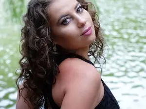 Myfreecams Free Porn Cam of PetiteAlissa