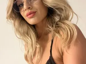 Myfreecams Private Sex Chat of SweetyLemon