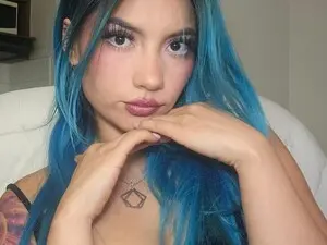 Myfreecams Free Porn Cam of Roxanna_H