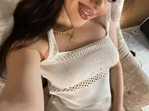 Myfreecams Live Sex Cam of AlanaBaabe
