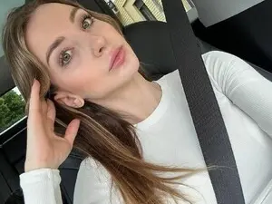 Myfreecams Free Live Porn of AlecsaFox