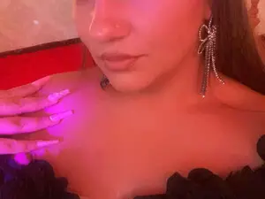 Myfreecams Sex Chat of SophieLuxe