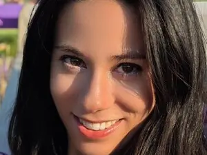 Myfreecams Watch Live Sex Cams of RoselynMoon