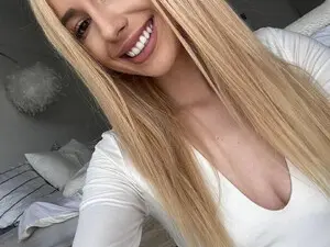 Myfreecams Live Sex Cam of BelleBlondy