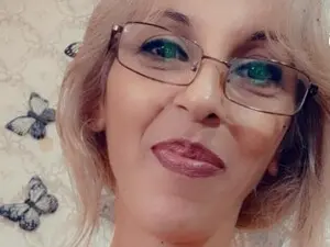 Myfreecams Live Sex Cam of SiminaFoxx4u