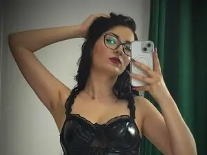 Myfreecams Adult Video Chat of AlmaGrey