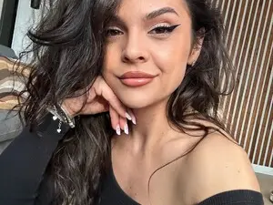 Myfreecams Live Sex Cam of CurlyTrouble