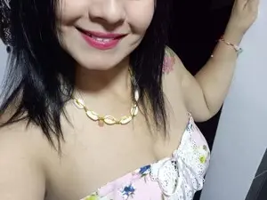 Myfreecams Nude Webcam of EsmeraldaXO