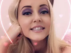 Myfreecams Free Live Porn of HelloSandy