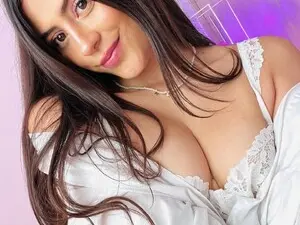 Myfreecams Live Sex Cam of YummyAna