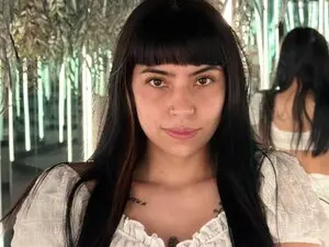 Myfreecams Sex Cam of SaraDesire