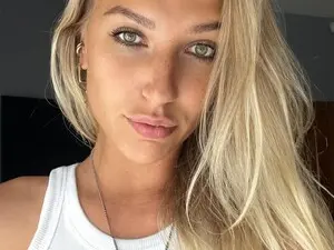 Myfreecams Adult Video Chat of VivicaCoke