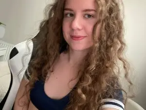 Myfreecams Watch Live Sex Cams of BlueFlowerr