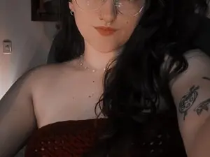 Myfreecams Free Porn Cam of Miah_Peach