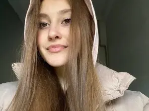 Myfreecams Free Porn Cam of Kamilochkaaa_