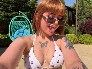 Myfreecams Best live sex cam show of VelvetEmber