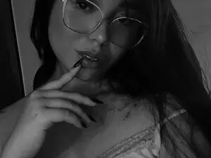 Myfreecams Watch Live Sex Cams of Sexy_iris