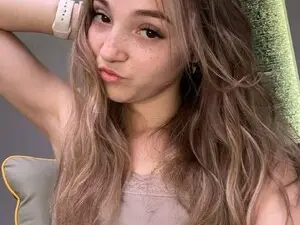 Myfreecams Free Live Porn of Daisyy