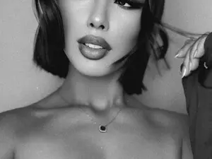 Myfreecams Live Porn of Lya_roberts