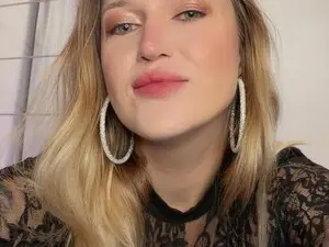 Myfreecams Free Porn Cam of Sky_Amy