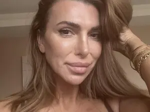 Myfreecams Watch Live Sex Cams of Into_Mary