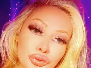 Myfreecams Adult Webcam of BarbieVegas