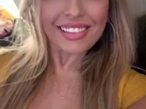Myfreecams Sex Cam of JennaLynn784