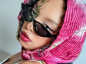 Myfreecams Sex Chat of Nessa2wine