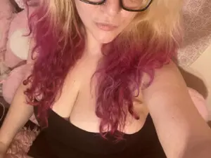 Myfreecams Watch Live Sex Cams of Vlehanex3