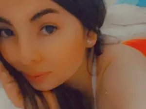 Myfreecams Adult Video Chat of BeluLara_01