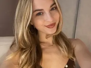 Myfreecams Watch Live Sex Cams of AlienGirl