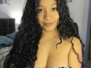 Myfreecams Sex Chat of Sexy_latina69