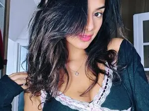 Myfreecams Sex Chat of cutienextdoor