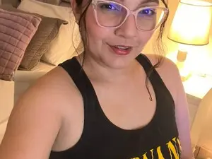 Myfreecams Adult Webcam of Camila_cruzz