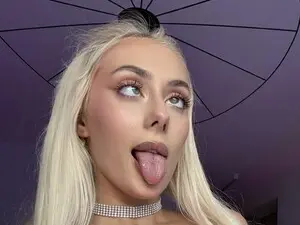 Myfreecams Sex Cam of Loren_Wood