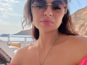 Myfreecams Sex Cam of April_Swee