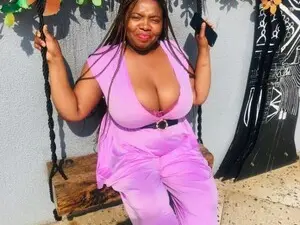 Myfreecams Live Porn of DEVINEBOOBS