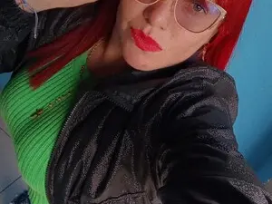 Myfreecams Watch Live Sex Cams of Carolinhe_