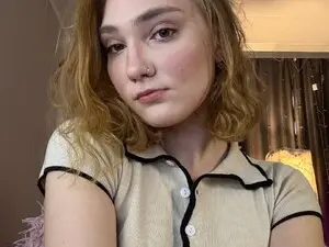 Myfreecams Sex Cam of HotRedPipper