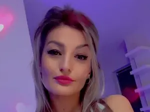 Myfreecams Private Sex Chat of OXXXY