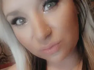 Myfreecams Live Sex of LusciousLindz