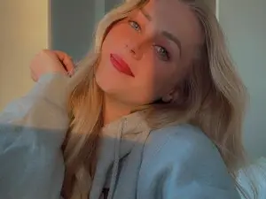 Myfreecams Adult Webcams of AshleyyLovee