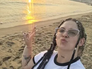 Myfreecams Nude Webcam of samantha_1