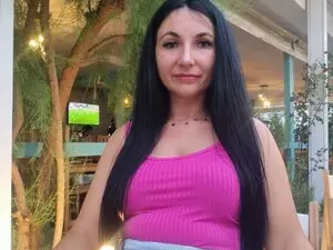 Myfreecams Adult Webcam of Hellensweet25